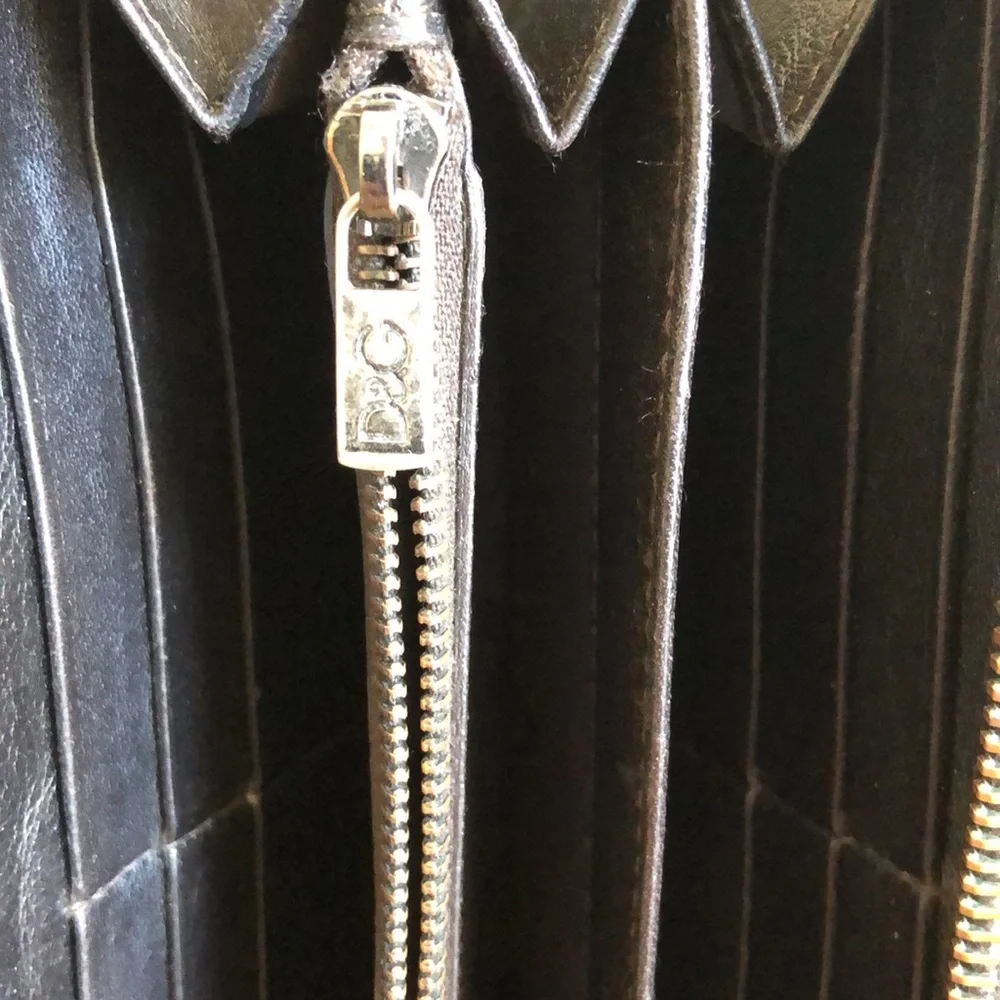 Dolce & Gabbana Leather Continental Wallet - Picture 8 of 11